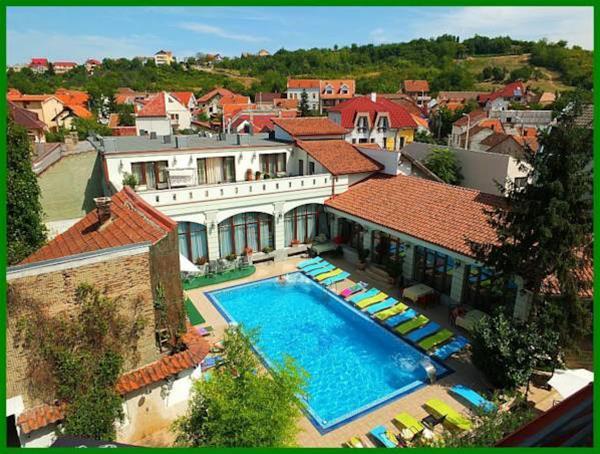 Elite Hotel Орадеа Екстериор снимка